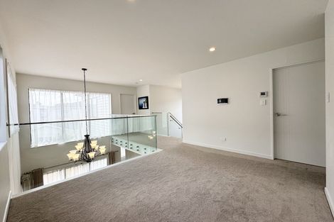 Photo of property in 36 Greenfinch Road, Hobsonville, Auckland, 0616