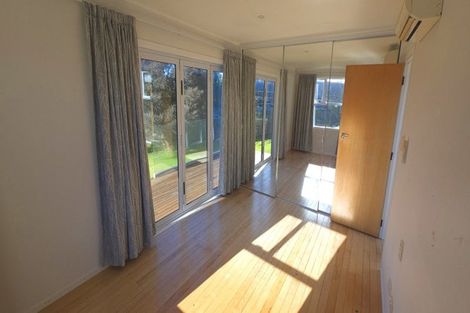 Photo of property in 5 Paulange Place, Pakuranga Heights, Auckland, 2010