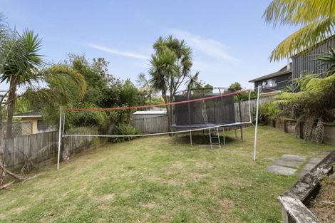 Photo of property in 9 Montclair Rise, Browns Bay, Auckland, 0630