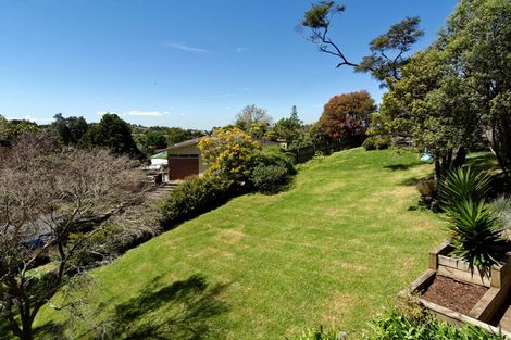 Photo of property in 187a Godley Road, Titirangi, Auckland, 0604