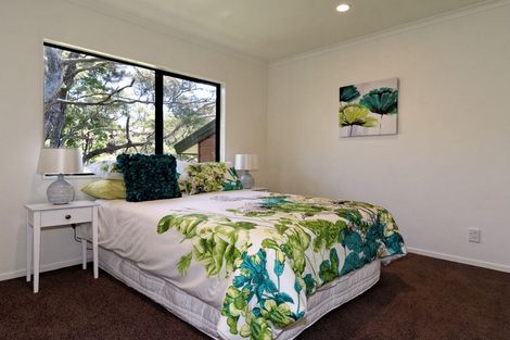 Photo of property in 187a Godley Road, Titirangi, Auckland, 0604