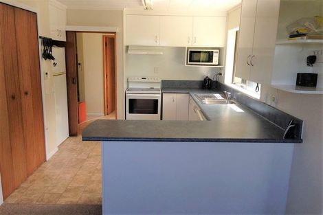 Photo of property in 19 Ladbrooke Drive, Newlands, Wellington, 6037