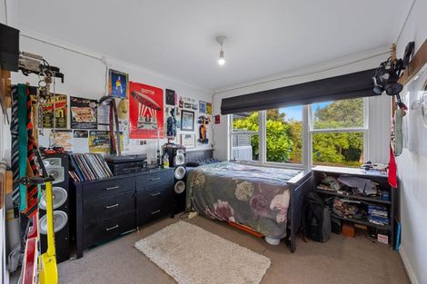 Photo of property in 6 Kerry Dell, Cockle Bay, Auckland, 2014