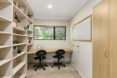 Photo of property in 2 Ridley Green, Churton Park, Wellington, 6037