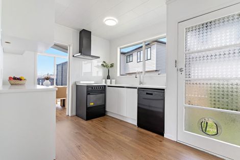 Photo of property in 23 Bellringer Road, Massey, Auckland, 0614