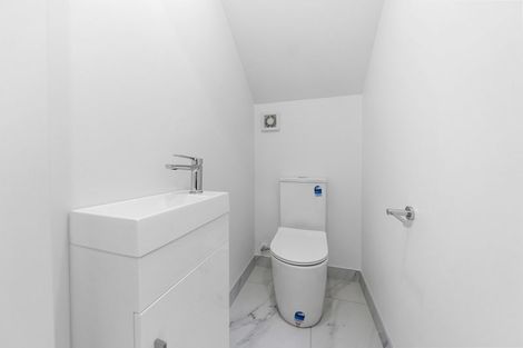 Photo of property in 35 John Gray Street, Papakura, 2110