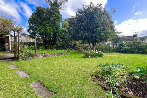 Photo of property in 22 Shoemaker Road, Waipu, 0510
