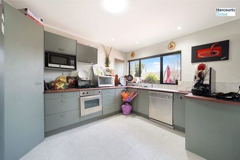 Photo of property in 98 Chapel Road, Flat Bush, Auckland, 2019