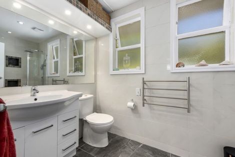 Photo of property in 16 Molloys Road, Te Marua, Upper Hutt, 5018