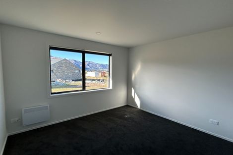 Photo of property in 37 Tomtit Crescent, Lake Hawea, 9382