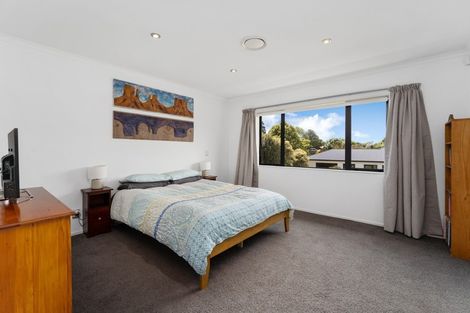 Photo of property in 7 Lambert Way, Paraparaumu, 5032