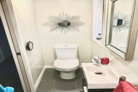 Photo of property in 43a Shanaway Rise, Hillcrest, Auckland, 0627