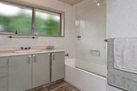 Photo of property in 55a/2 West Lynn Road, Titirangi, Auckland, 0604