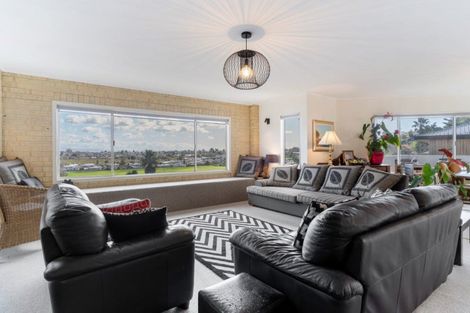 Photo of property in 5 Cynthia Place, Bellevue, Tauranga, 3110