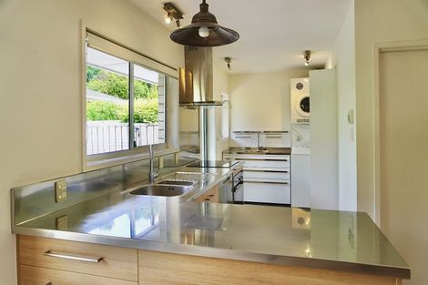 Photo of property in 1/220 Pakuranga Road, Pakuranga Heights, Auckland, 2010