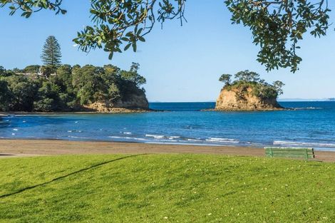 Photo of property in 12b Newburn Road, Waiake, Auckland, 0630