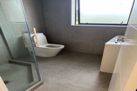 Photo of property in 12 Te Awa Place, Red Beach, 0932