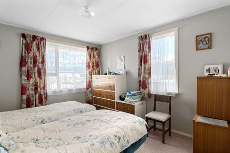 Photo of property in 64 Hinemoa Street, Levin, 5510