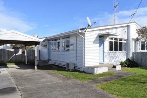 Photo of property in 22 Temuera Street, Otaki, 5512
