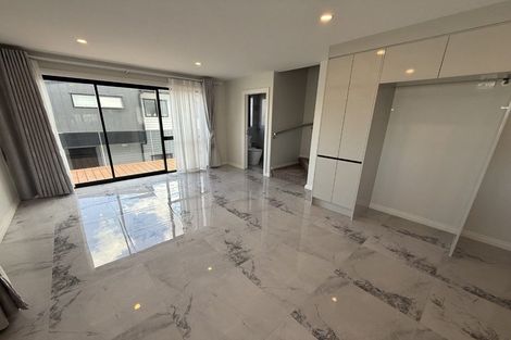 Photo of property in 2c Convair Crescent, Mangere, Auckland, 2022