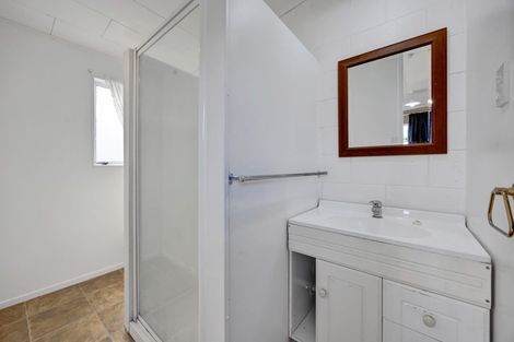 Photo of property in 20 Rewa Street, Inglewood, 4330