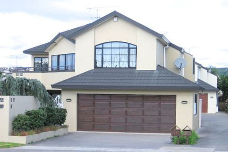 Photo of property in 1/28 Eastern Beach Road, Eastern Beach, Auckland, 2012