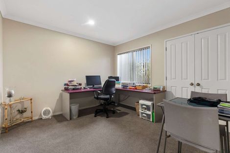 Photo of property in 22 Jenny Lane, Waiuku, 2123