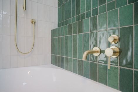 Photo of property in 15 Tutchen Avenue, Raglan, 3225