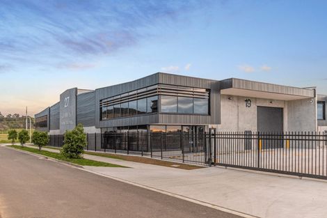 Photo of property in 18a Anglers Way, Wattle Downs, Auckland, 2102