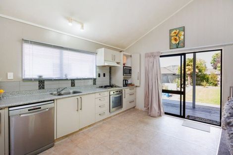Photo of property in 54 Roy Street, Palmerston North, 4410