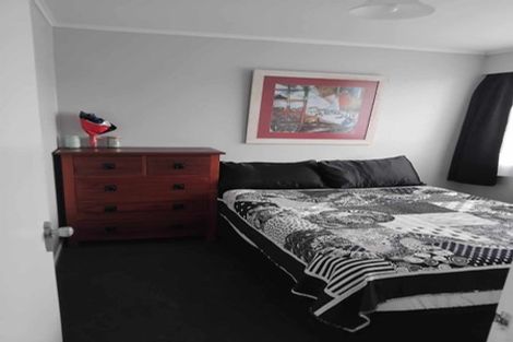 Photo of property in 70a Featherston Street, Takaro, Palmerston North, 4412