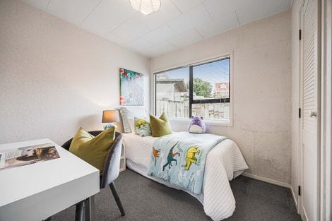Photo of property in 12 Clearview Heights, Ranui, Auckland, 0612