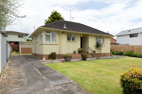 Photo of property in 51 Kenney Crescent, Fairfield, Hamilton, 3214