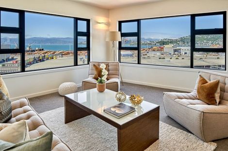 Photo of property in Endeavour Apartments, 125u1 Thorndon Quay, Pipitea, Wellington, 6011