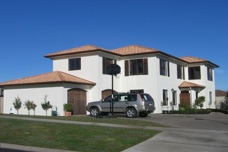 Photo of property in 11 Dunvegan Rise, East Tamaki Heights, Auckland, 2016