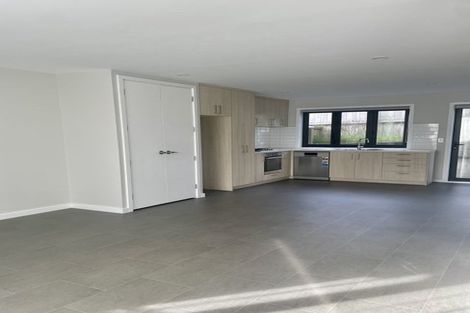 Photo of property in 60u2 Broderick Road, Johnsonville, Wellington, 6037