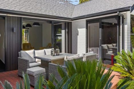 Photo of property in 14 Brooklands Road, Brooklands, New Plymouth, 4310