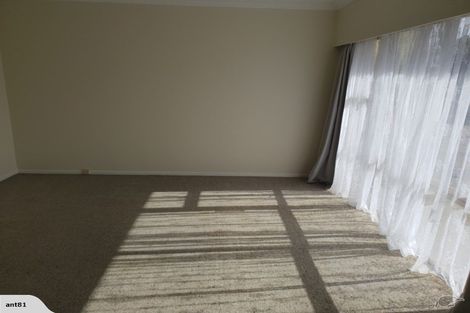 Photo of property in 2/71 Coronation Road, Papatoetoe, Auckland, 2025