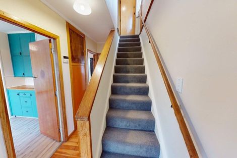 Photo of property in 11 Renfrew Place, Highbury, Palmerston North, 4412