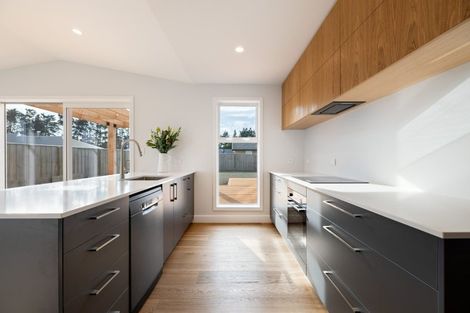 Photo of property in 27 Plover Avenue, Amberley, 7410