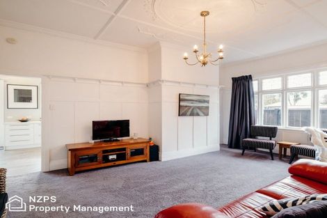 Photo of property in 372 Bay View Road, Saint Clair, Dunedin, 9012