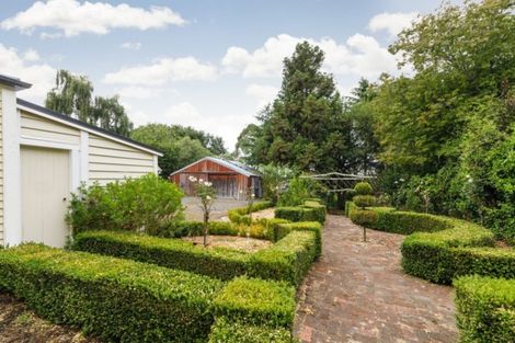 Photo of property in 31 Wanganui Road, Marton, 4710