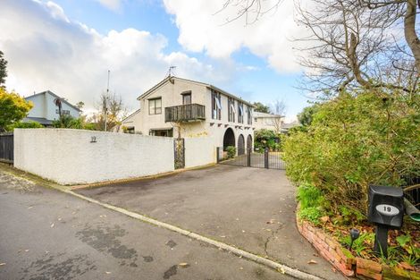 Photo of property in 19 Ashburn Lane, Awapuni, Palmerston North, 4412