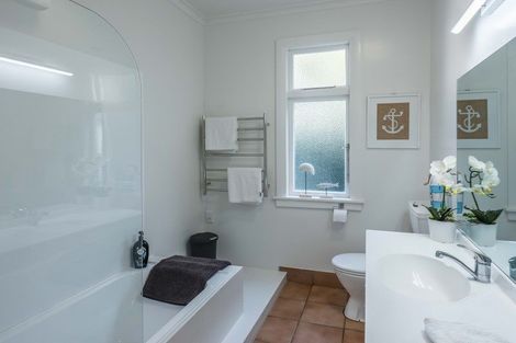 Photo of property in 36 Rakau Road, Hataitai, Wellington, 6021