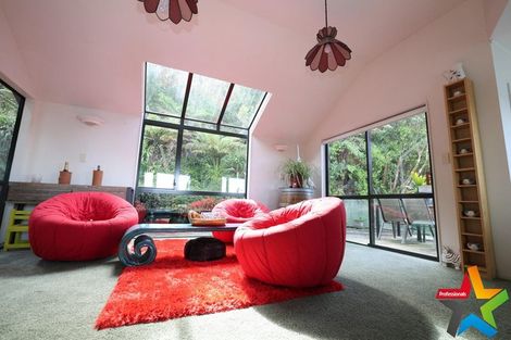 Photo of property in 31 Ewing Grove, Acacia Bay, Taupo, 3330