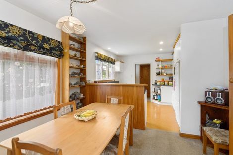 Photo of property in 11 Verran Place, Fendalton, Christchurch, 8052