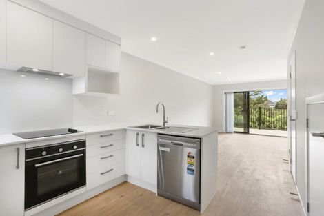 Photo of property in 2/125b Metcalfe Road, Ranui, Auckland, 0612