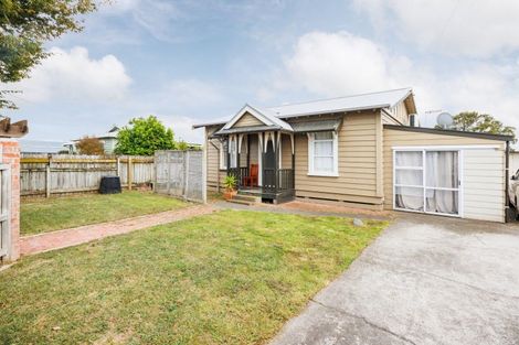 Photo of property in 18 Fairs Road, Milson, Palmerston North, 4414