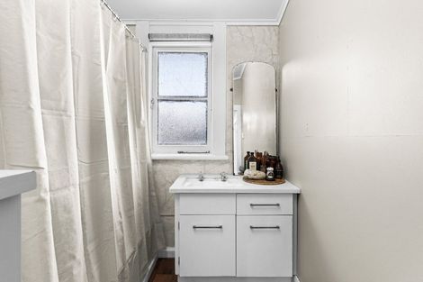 Photo of property in 2 Ashridge Road, Napier South, Napier, 4110