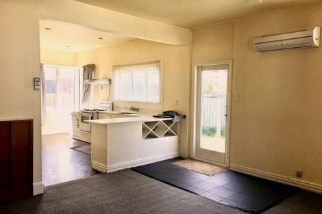 Photo of property in 64 Division Street, Riccarton, Christchurch, 8041